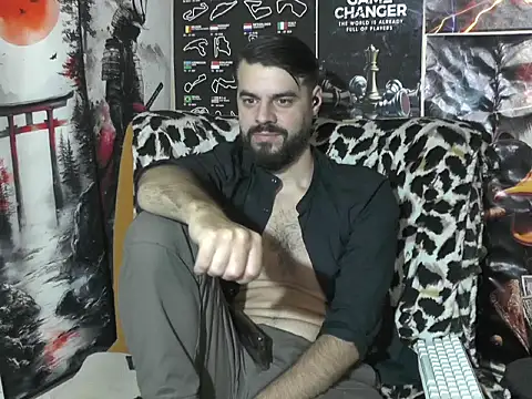 Snapshot of 00george chatting on 20, 11, 2025 00george online show from 20, 11, 2025