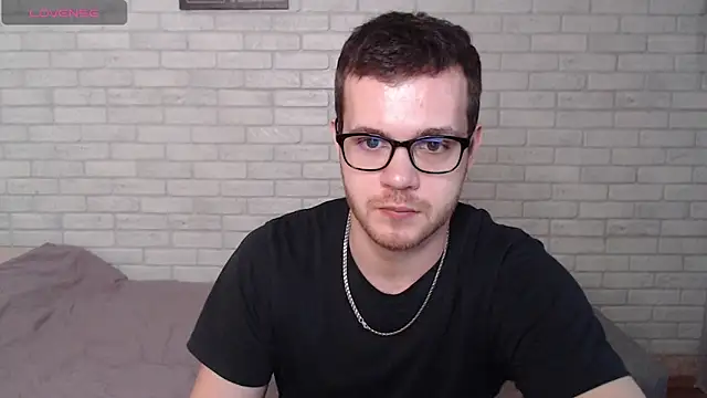 Snapshot of Alexxx_horny chatting on 5, 5, 2026 Alexxx horny online show from 5, 5, 2026