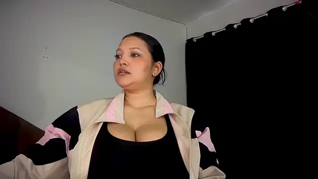 MarcellaGriffin online show from 10, 11, 2025