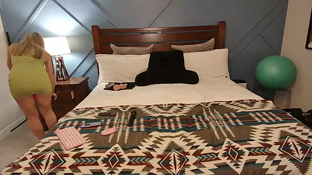 xxyourgirlblair online show from 24, 2, 2025