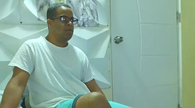 Snapshot of thesugar32 chatting on 25, 2, 2025 thesugar32 online show from 25, 2, 2025