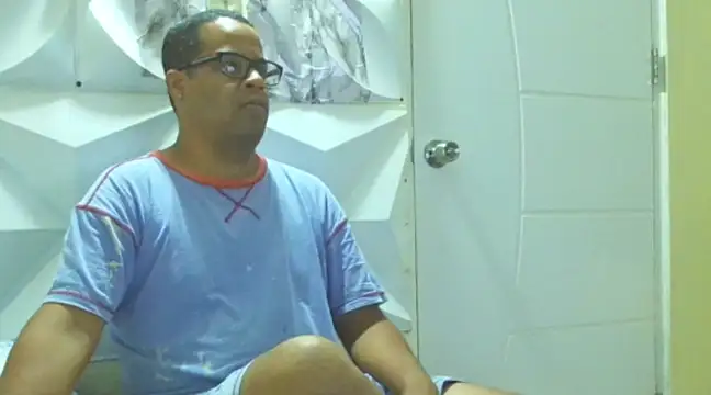 Snapshot of thesugar32 chatting on 2, 3, 2025 thesugar32 online show from 2, 3, 2025