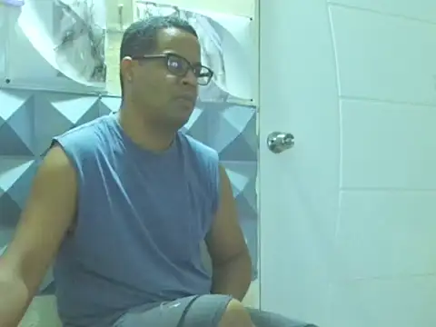 Snapshot of thesugar32 chatting on 9, 9, 2025 thesugar32 online show from 9, 9, 2025