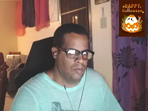 Snapshot of thesugar32 chatting on 26, 10, 2025 thesugar32 online show from 26, 10, 2025