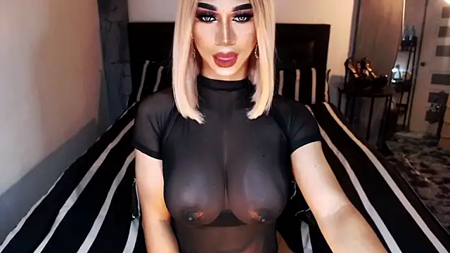 Snapshot of MassiveCockxMistress chatting on 30, 11, 2025 MassiveCockxMistress online show from 30, 11, 2025