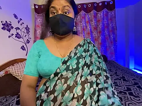 Snapshot of Love_4Sex chatting on 2, 7, 2026 Love 4Sex online show from 2, 7, 2026