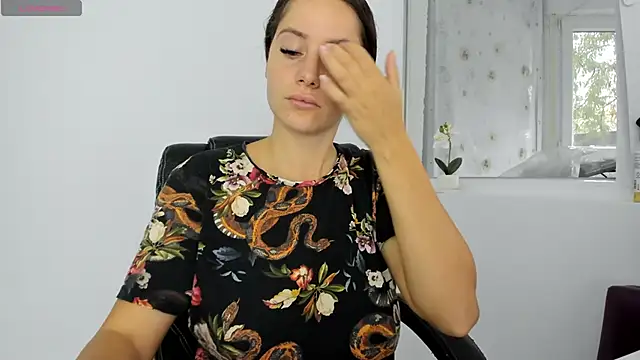 DiamondKay online show from 7, 10, 2025