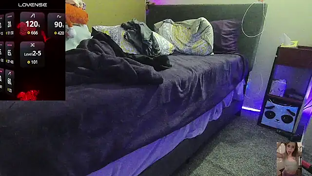 Blondiewithanass online show from 15, 3, 2026