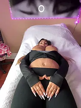 LittleMissEeve online show from 26, 2, 2025