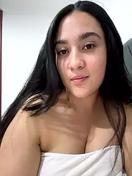Snapshot of Nina_lovi chatting on 7, 12, 2024 Nina lovi online show from 7, 12, 2024