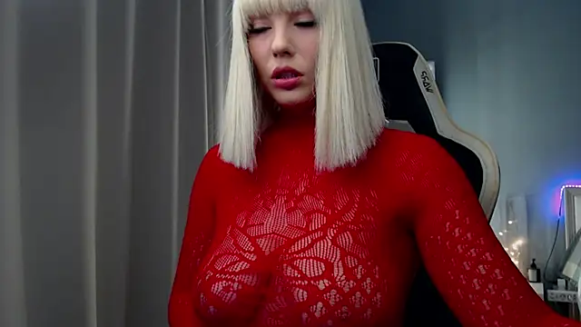 Snapshot of Queensy_Sins chatting on 6, 2, 2025 Queensy Sins online show from 6, 2, 2025