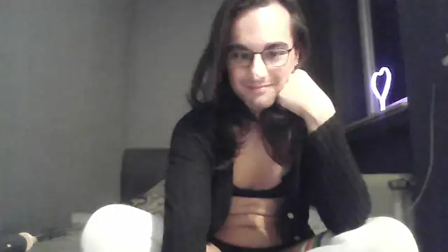 Snapshot of JanineJolie chatting on 1, 12, 2025 JanineJolie online show from 1, 12, 2025