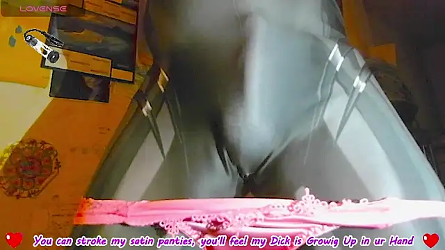 Snapshot of sexypenis75 chatting on 31, 10, 2025 sexypenis75 online show from 31, 10, 2025