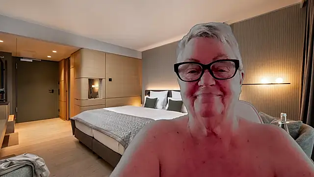 Snapshot of GrannyChrissy68 chatting on 11, 1, 2026 GrannyChrissy68 online show from 11, 1, 2026