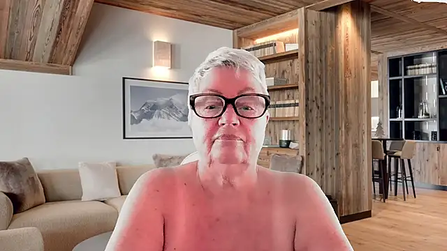 Snapshot of GrannyChrissy68 chatting on 14, 2, 2026 GrannyChrissy68 online show from 14, 2, 2026