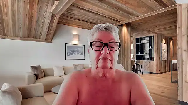 Snapshot of GrannyChrissy68 chatting on 17, 2, 2026 GrannyChrissy68 online show from 17, 2, 2026