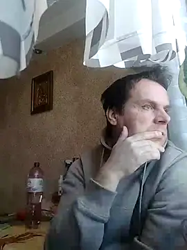 grzes19763 online show from 19, 3, 2025