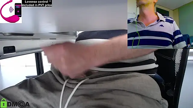 Snapshot of pliko chatting on 18, 6, 2026 pliko online show from 18, 6, 2026