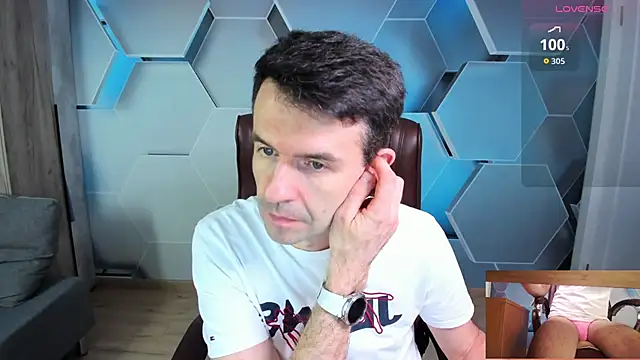 SteveTiger online show from 3, 3, 2026