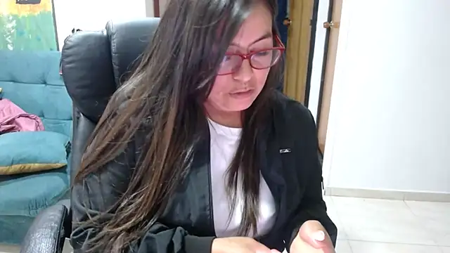 Ixchel Anaid online show from 10, 3, 2025