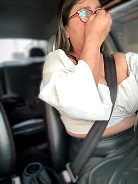 Ixchel Anaid online show from 16, 9, 2025