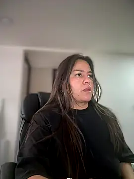 Ixchel Anaid online show from 16, 10, 2025