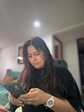 Ixchel Anaid online show from 18, 10, 2025