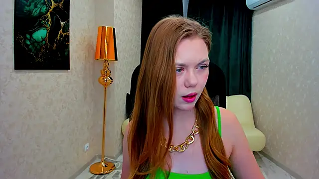 Strawberrye online show from 19, 2, 2025