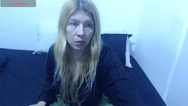 Snapshot of Dulce-Bella chatting on 31, 1, 2026 Dulce-Bella online show from 31, 1, 2026