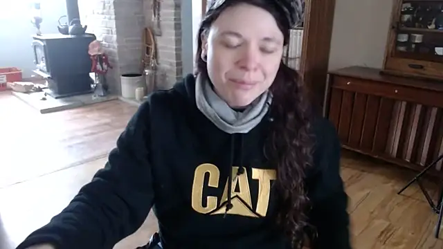 MarcyJones online show from 4, 2, 2025