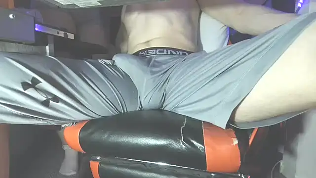 Dick and muscles online show from 11, 10, 2025