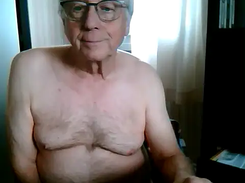 Snapshot of johnjohn622662 chatting on 11, 3, 2025 johnjohn622662 online show from 11, 3, 2025