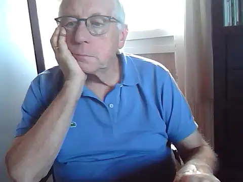 Snapshot of johnjohn622662 chatting on 8, 9, 2025 johnjohn622662 online show from 8, 9, 2025