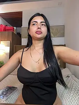 Snapshot of Bombshell_Ashy chatting on 7, 6, 2026 Bombshell Ashy online show from 7, 6, 2026