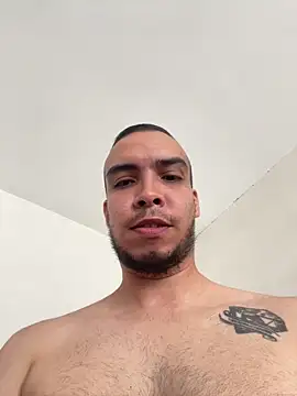 Snapshot of Andres_814 chatting on 7, 4, 2026 Andres 814 online show from 7, 4, 2026