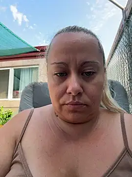Snapshot of SabinaSweety chatting on 3, 7, 2026 SabinaSweety online show from 3, 7, 2026
