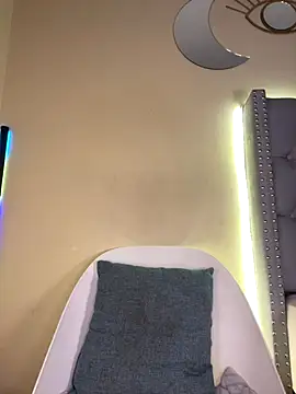 Snapshot of KIARAPRETTY chatting on 14, 9, 2025 KIARAPRETTY online show from 14, 9, 2025