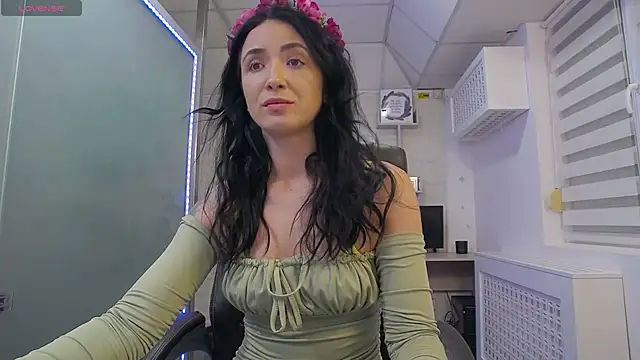 Snapshot of GlamKate chatting on 11, 3, 2025 GlamKate online show from 11, 3, 2025