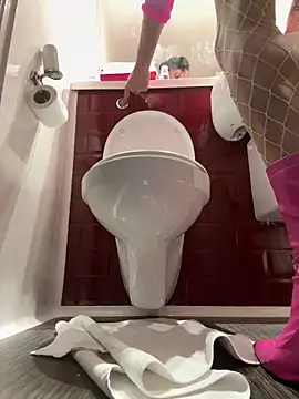 Snapshot of Yasmincd1 chatting on 4, 3, 2026 Yasmincd1 online show from 4, 3, 2026