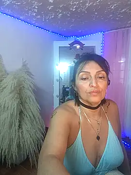 zullyxhot online show from 13, 12, 2025