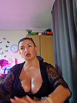 Hotangel75 online show from 5, 10, 2025