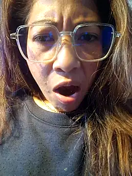 Snapshot of mila38 chatting on 25, 4, 2026 mila38 online show from 25, 4, 2026