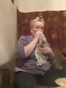 Cerd Ayaz online show from 4, 3, 2025