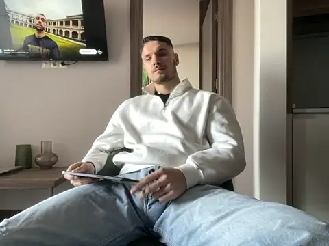 Snapshot of Hot__Tiger chatting on 4, 3, 2025 Hot Tiger online show from 4, 3, 2025