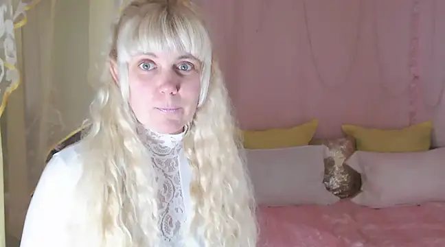 SunnySylvia online show from 12, 12, 2024