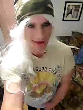 Snapshot of MaddyC6992 chatting on 16, 3, 2025 MaddyC6992 online show from 16, 3, 2025