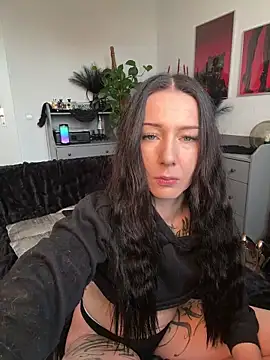 Snapshot of Trixie-Tainted chatting on 11, 5, 2026 Trixie-Tainted online show from 11, 5, 2026