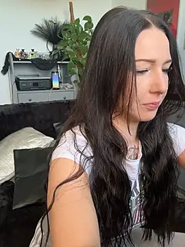 Snapshot of Trixie-Tainted chatting on 19, 5, 2026 Trixie-Tainted online show from 19, 5, 2026