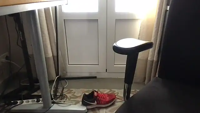 Snapshot of longqwert chatting on 7, 1, 2026 longqwert online show from 7, 1, 2026