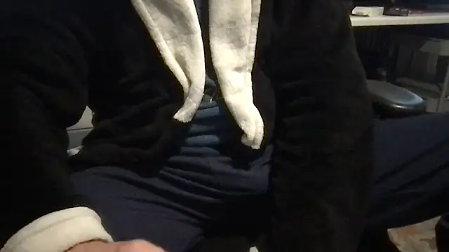 Snapshot of longqwert chatting on 9, 1, 2026 longqwert online show from 9, 1, 2026